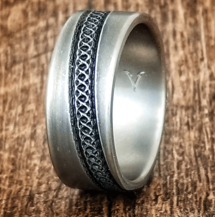 Wrapped Chain Design Titanium Men's Ring - 9mm