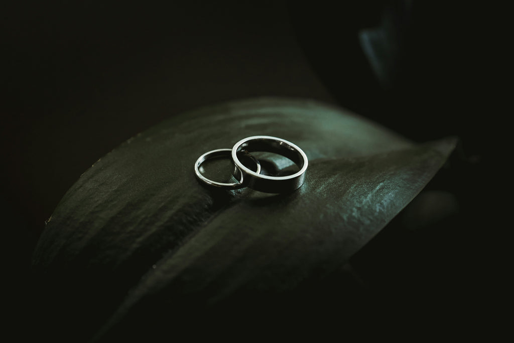 Unique Non Traditional Wedding Ring Materials You’ll Love