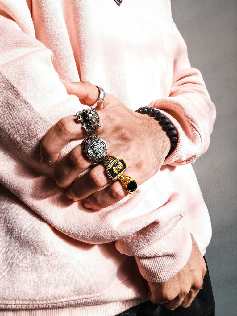 A Guide to wear Rings for Men: What Rings Mean on Each Finger